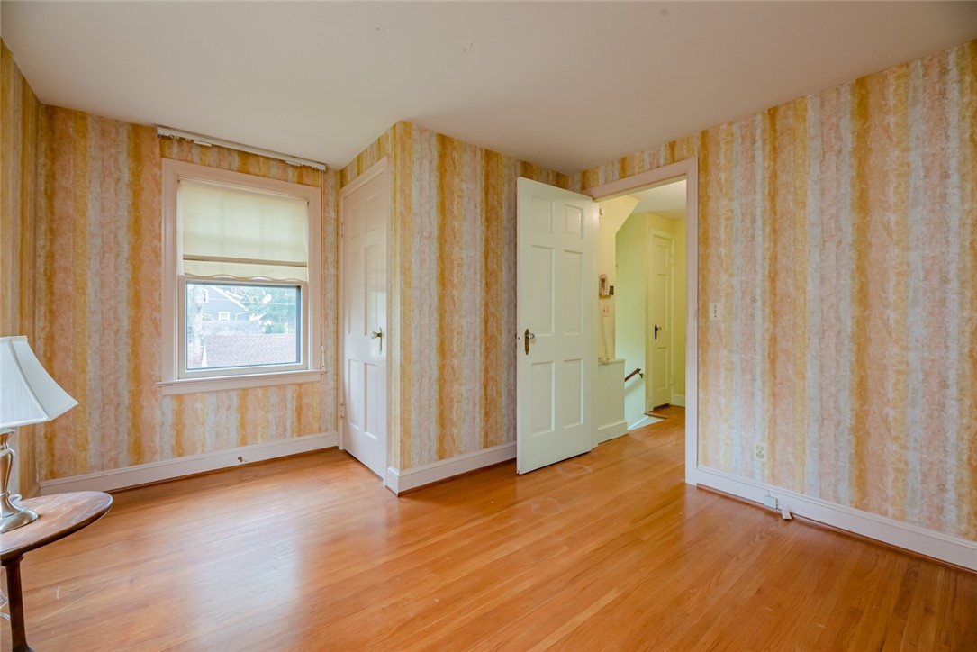 124 Thornton Road Irondequoit, NY 14617 - Photo 19 of 27