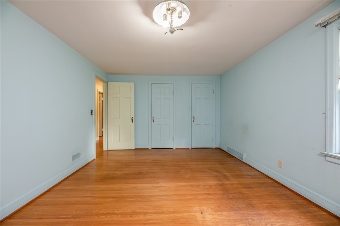 124 Thornton Road Irondequoit, NY 14617 - Photo 21 of 27