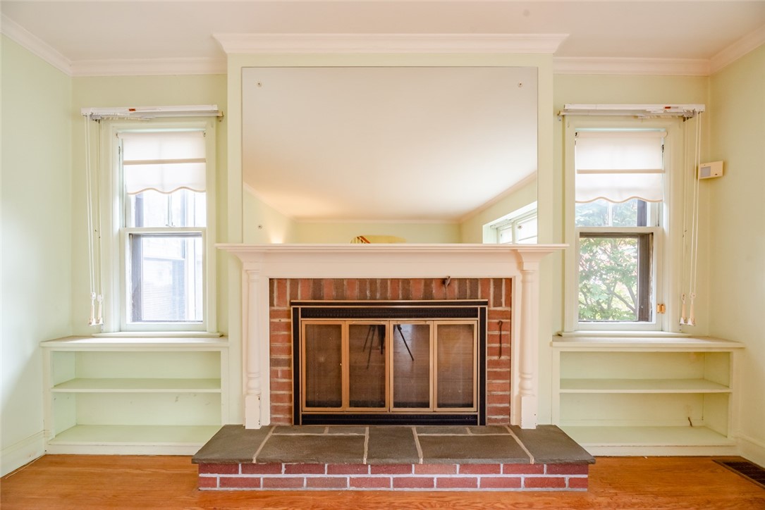 124 Thornton Road Irondequoit, NY 14617 - Photo 6 of 27