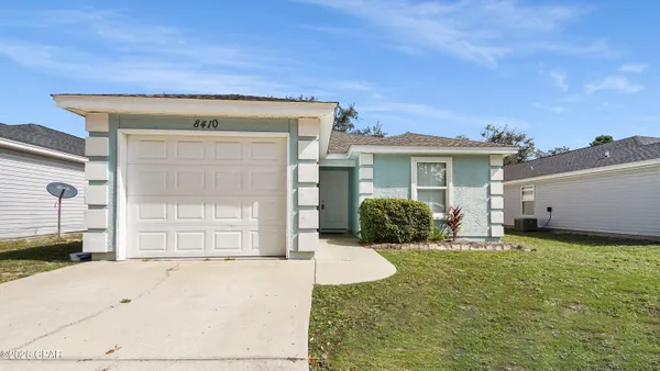 $1,799 | 8416 North Lagoon Drive, Panama City, FL 32408