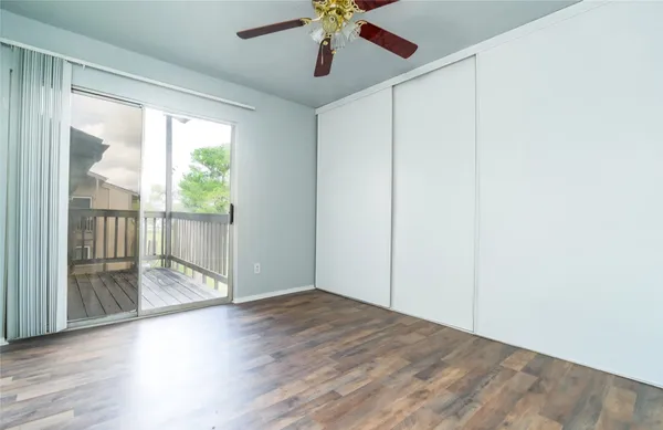 $99,000 | 418 Garland Drive, Unit 206, Lake Jackson, TX 77566