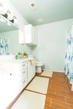 $99,000 | 418 Garland Drive, Unit 206, Lake Jackson, TX 77566