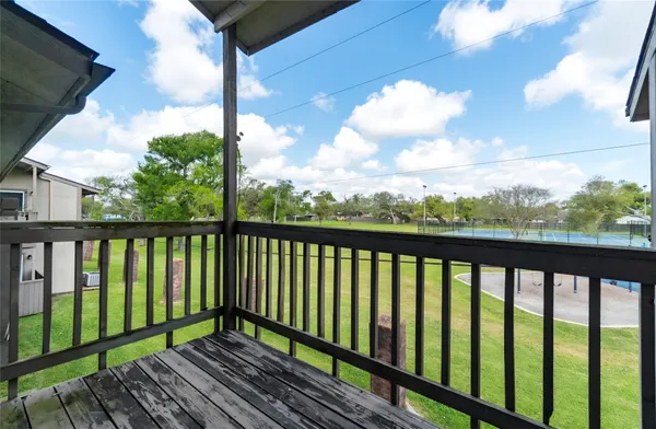 $99,000 | 418 Garland Drive, Unit 206, Lake Jackson, TX 77566