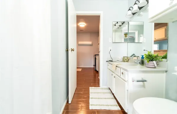 $99,000 | 418 Garland Drive, Unit 206, Lake Jackson, TX 77566