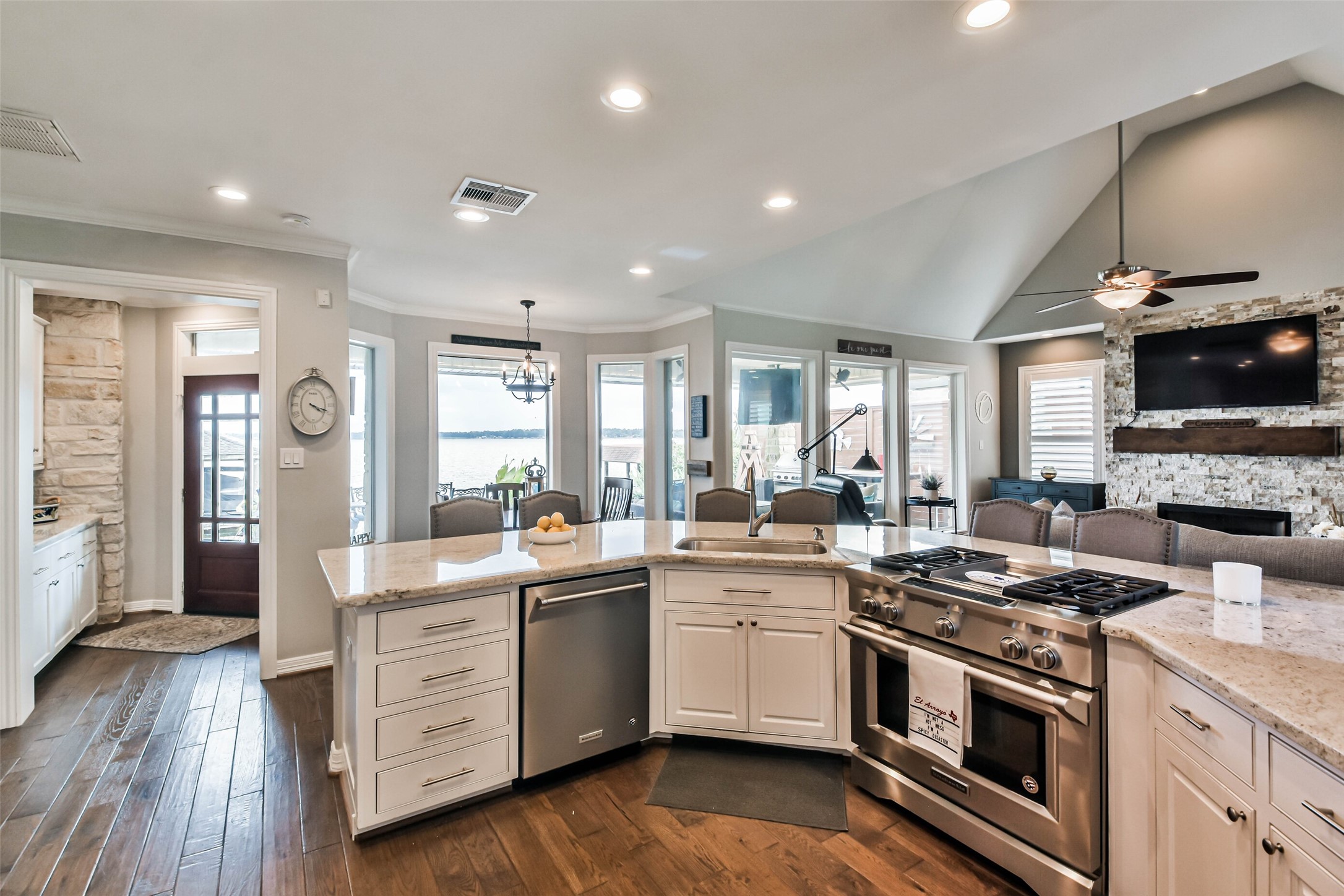 19022 Vantage View Lane Houston, TX 77346 - Photo 15 of 38 a kitchen with a sink stove and cabinets