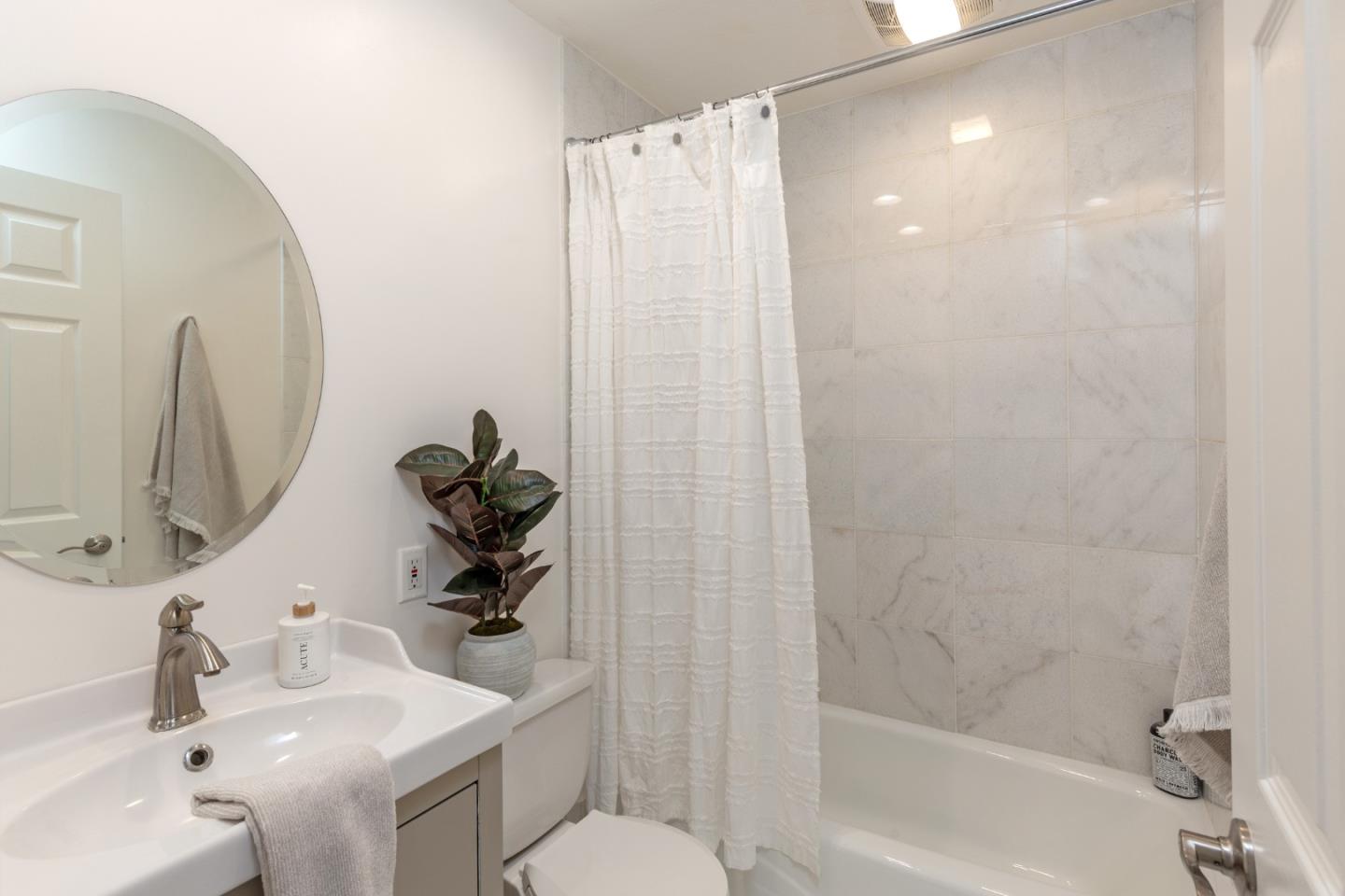 18901 Devon Avenue Saratoga, CA 95070 - Photo 16 of 21