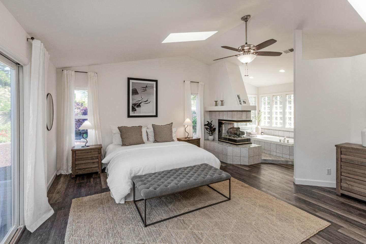 18901 Devon Avenue Saratoga, CA 95070 - Photo 9 of 21