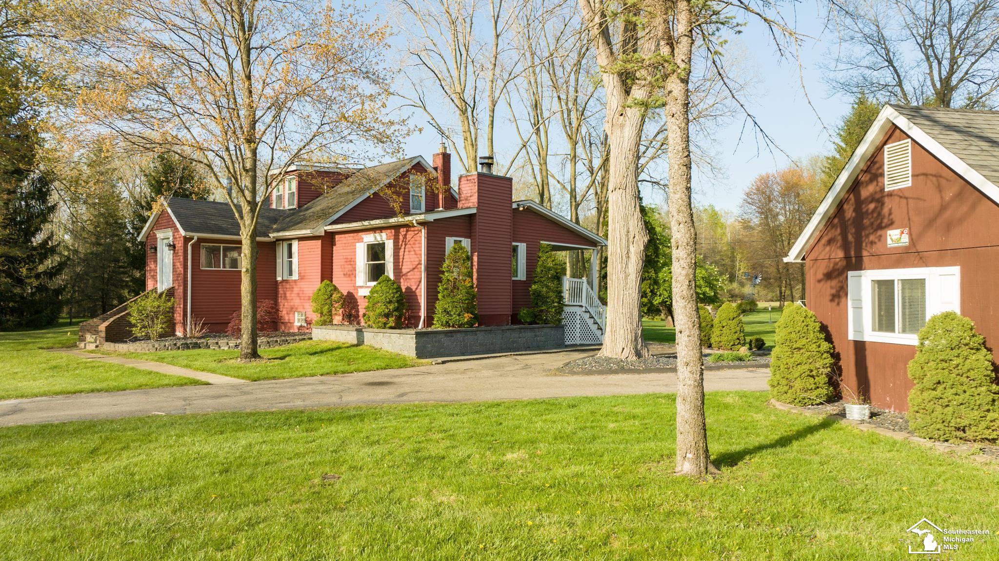 24433 Sumpter Road Belleville, MI 48111 - Photo 77 of 82 50105681-76.JPG
