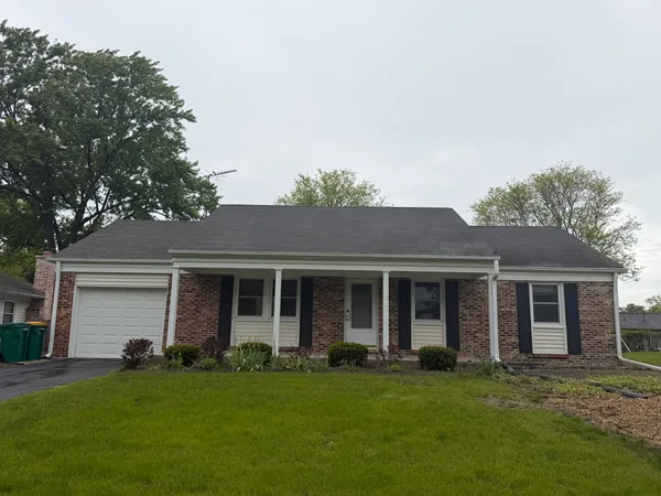 $3,195 | 1161 Parker Lane, Buffalo Grove, IL 60089