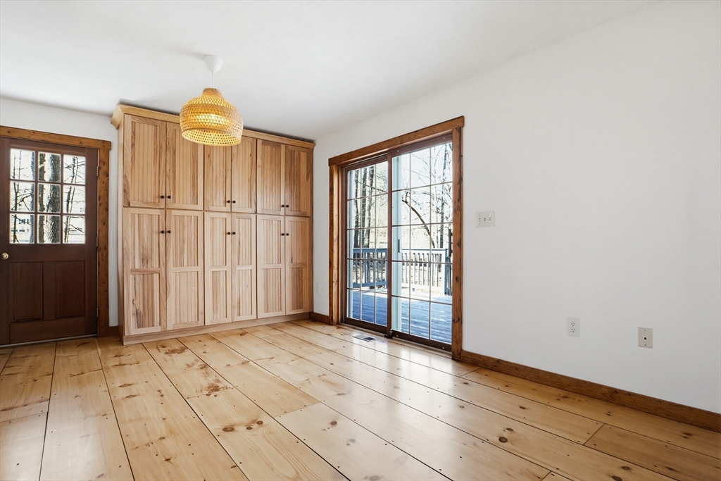 9 Spaulding Road Shirley, MA 01464 - Photo 11 of 42