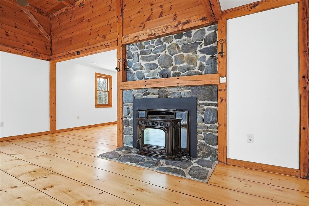 9 Spaulding Road Shirley, MA 01464 - Photo 12 of 42