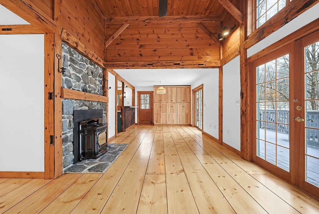 9 Spaulding Road Shirley, MA 01464 - Photo 13 of 42