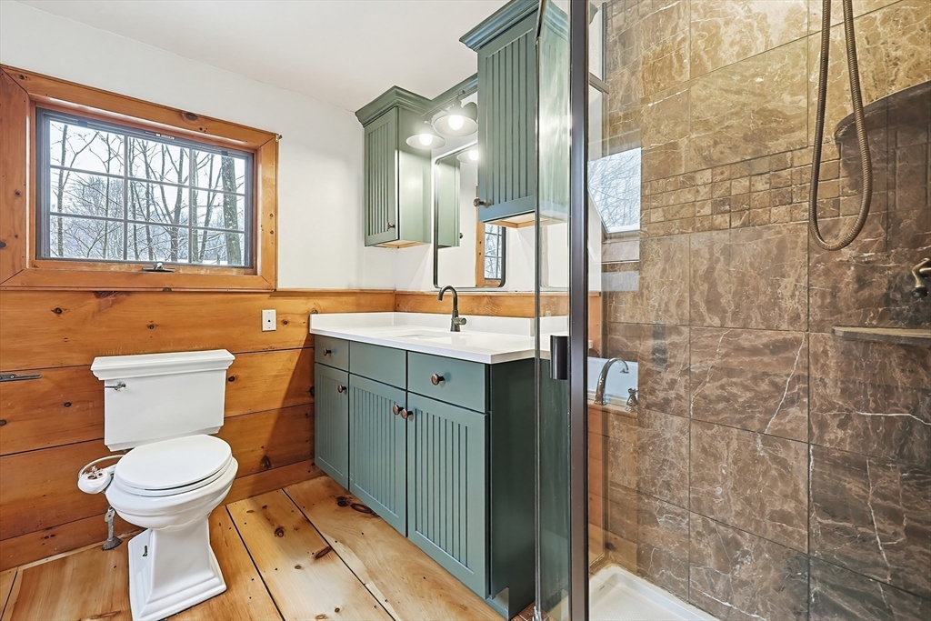 9 Spaulding Road Shirley, MA 01464 - Photo 19 of 42