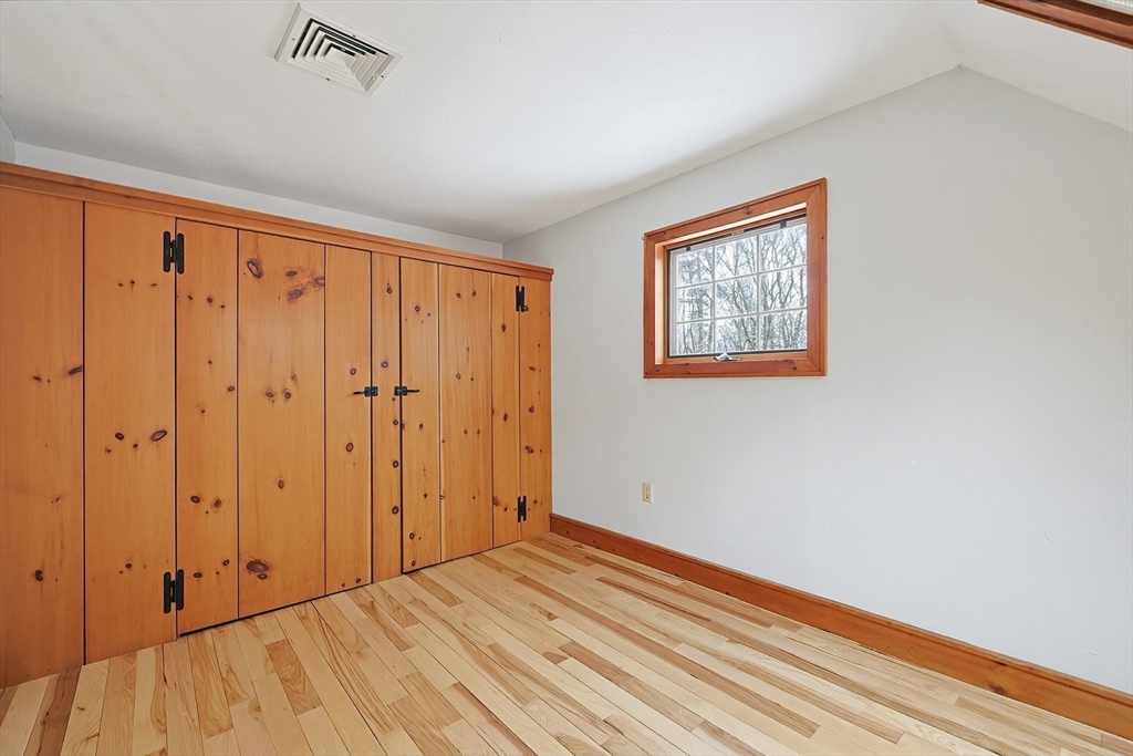 9 Spaulding Road Shirley, MA 01464 - Photo 24 of 42