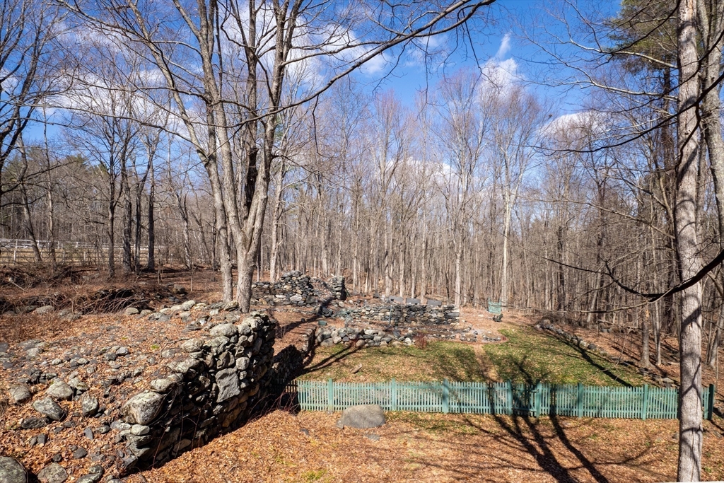 9 Spaulding Road Shirley, MA 01464 - Photo 36 of 42