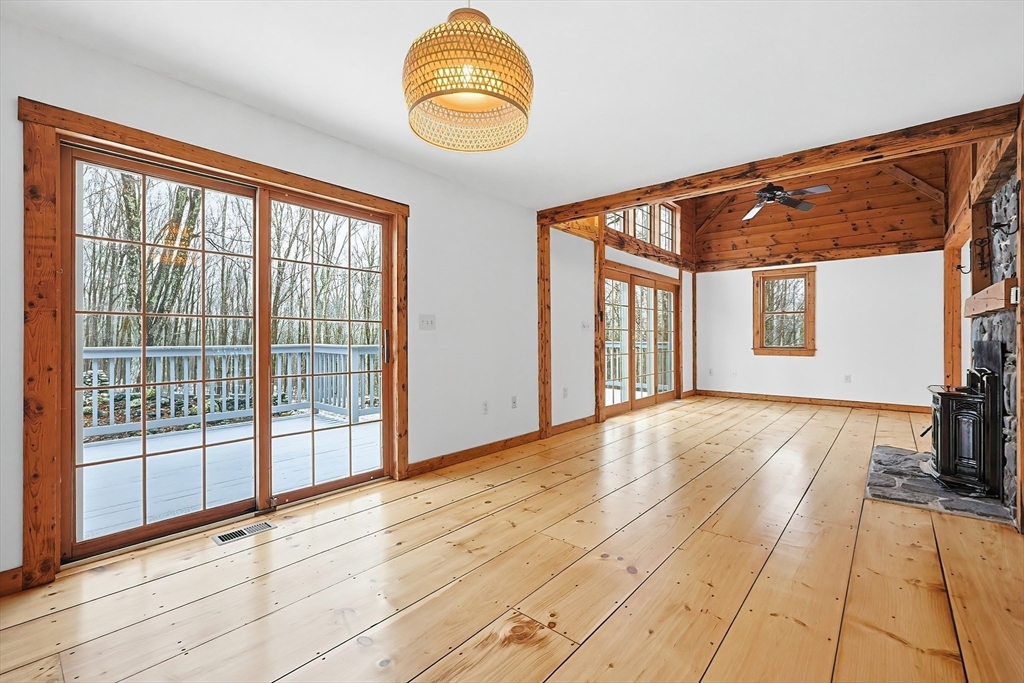 9 Spaulding Road Shirley, MA 01464 - Photo 8 of 42