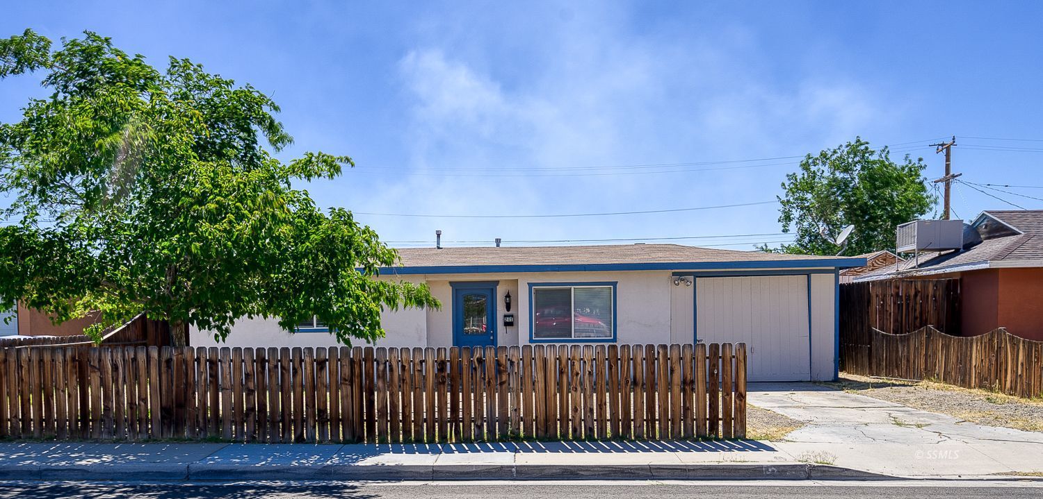 241 North Alvord Street Ridgecrest, CA 93555 - Photo 1 of 32
