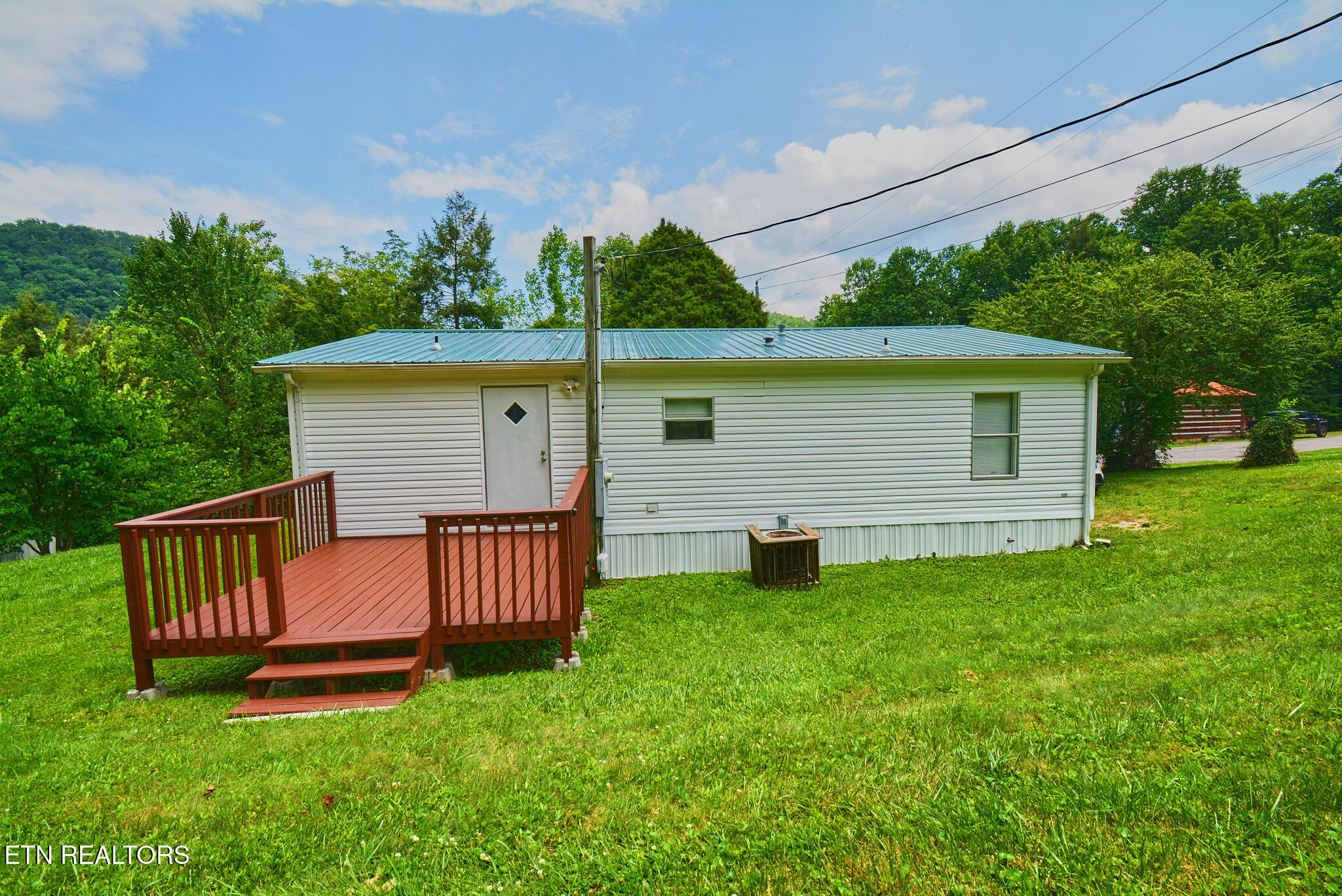 124 Davis Road Townsend, TN 37882 - Photo 5 of 39 DSC_0066.1
