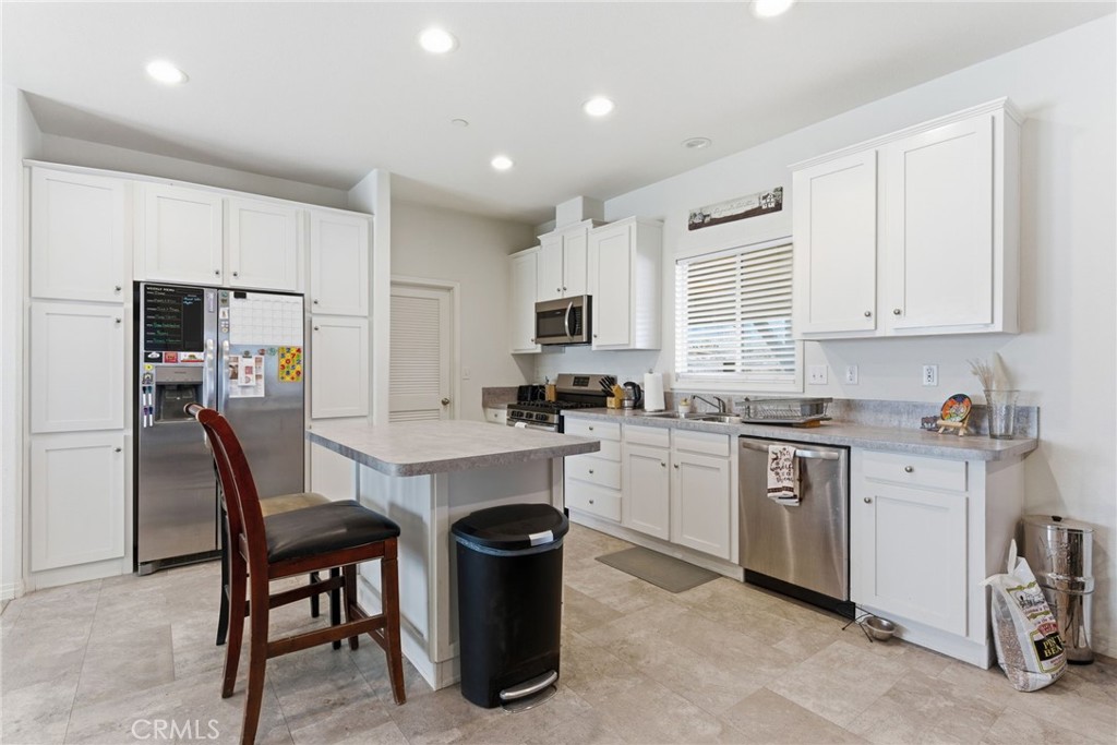11074 Redwood Road Pinon Hills, CA 92372 - Photo 14 of 26