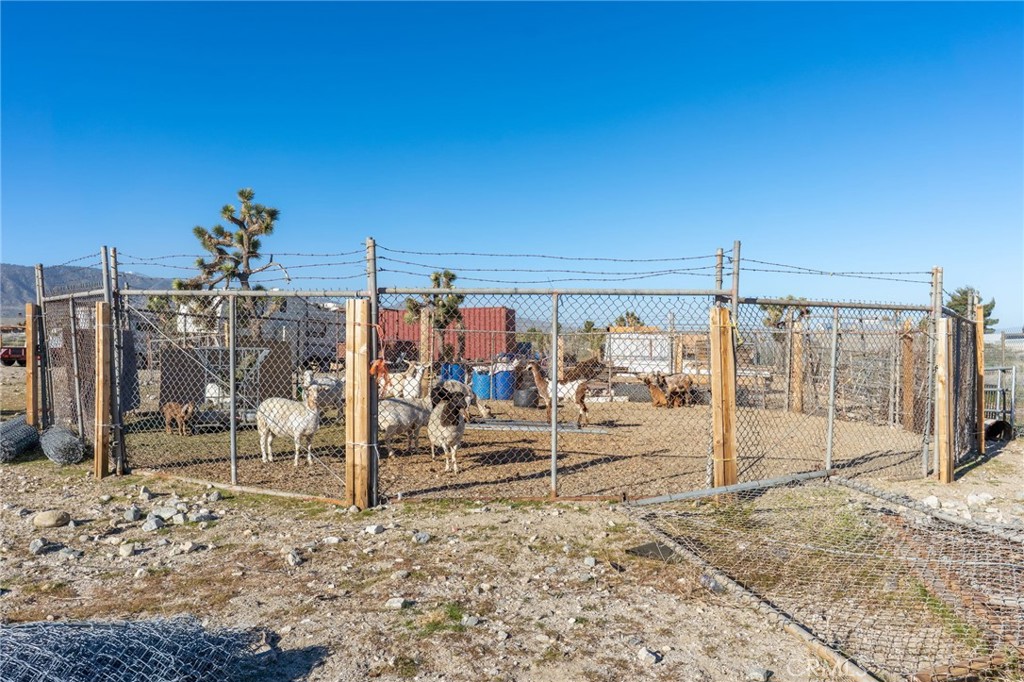 11074 Redwood Road Pinon Hills, CA 92372 - Photo 25 of 26