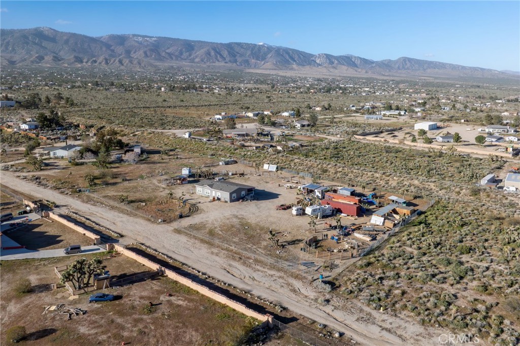 11074 Redwood Road Pinon Hills, CA 92372 - Photo 9 of 26