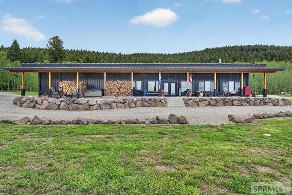$1,590,000 | 5002 Webster Dr Island Park, Island Park, ID 83429