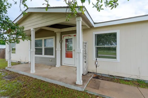 $189,900 | 633 Pecan Meadow Drive, Clyde, TX 79510