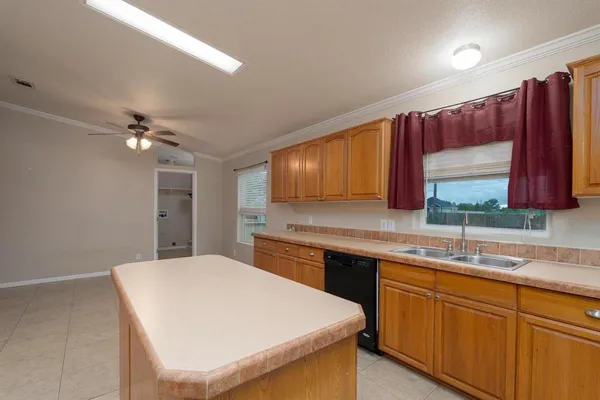 $189,900 | 633 Pecan Meadow Drive, Clyde, TX 79510