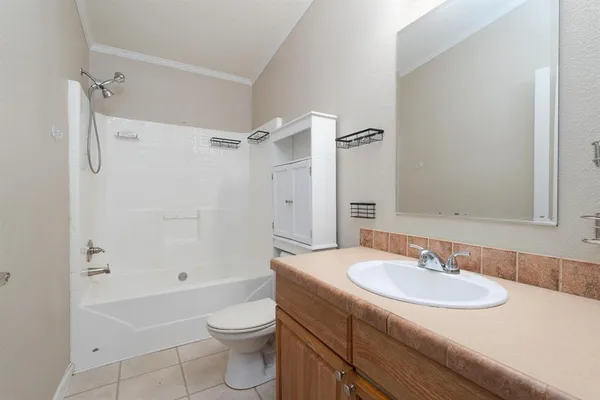 $189,900 | 633 Pecan Meadow Drive, Clyde, TX 79510