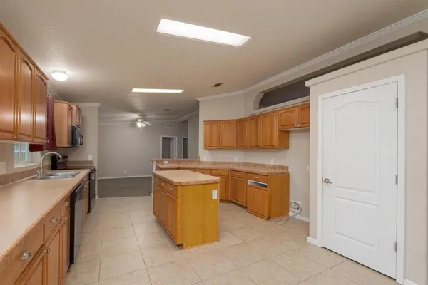 $189,900 | 633 Pecan Meadow Drive, Clyde, TX 79510