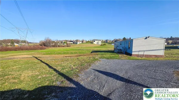 $150,000 | 616 Moorestown Drive, Bath, PA 18014