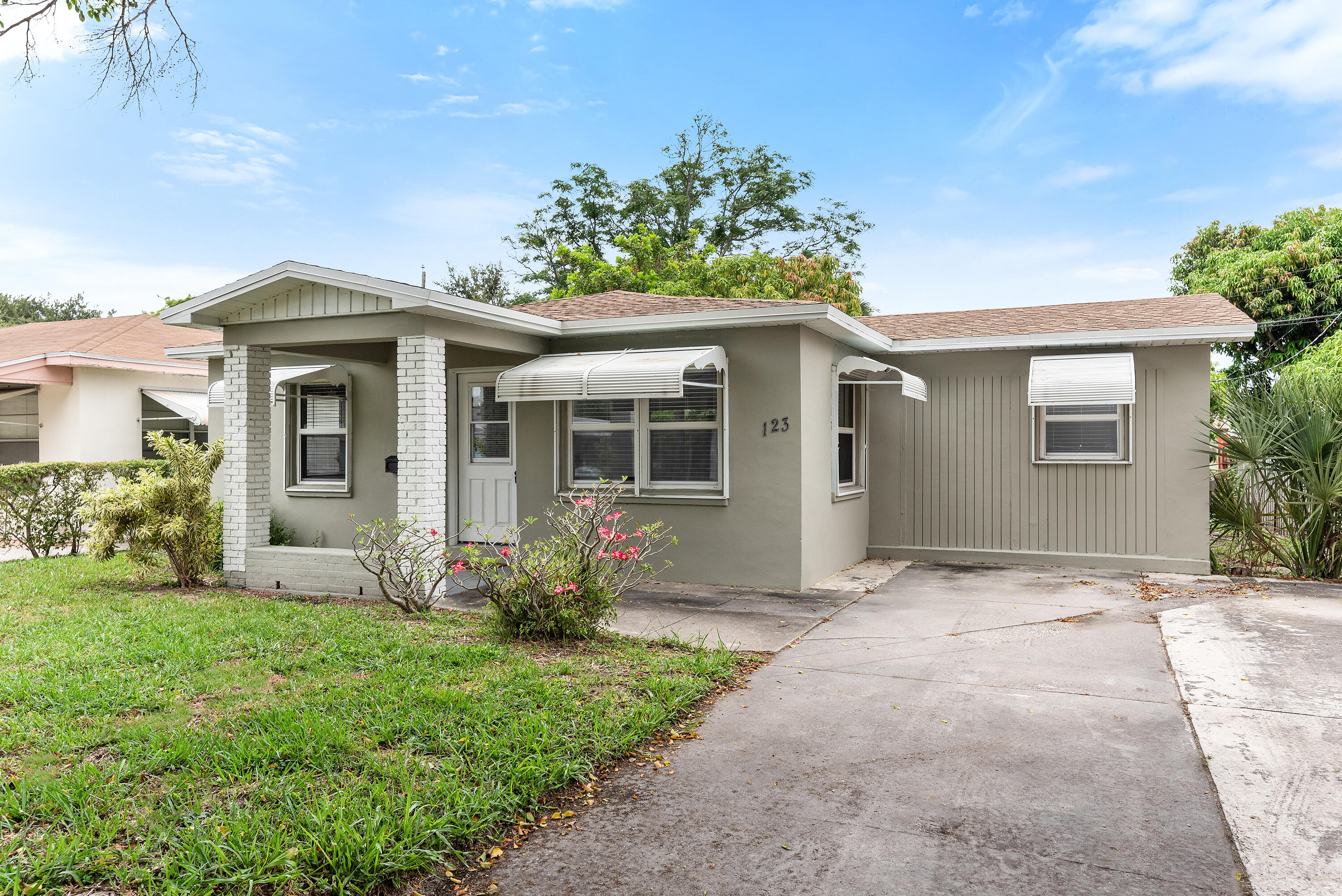 123 Silver Beach Road Riviera Beach, FL 33403 - Photo 27 of 27 123SilverBeachRdRivieraBeach-27