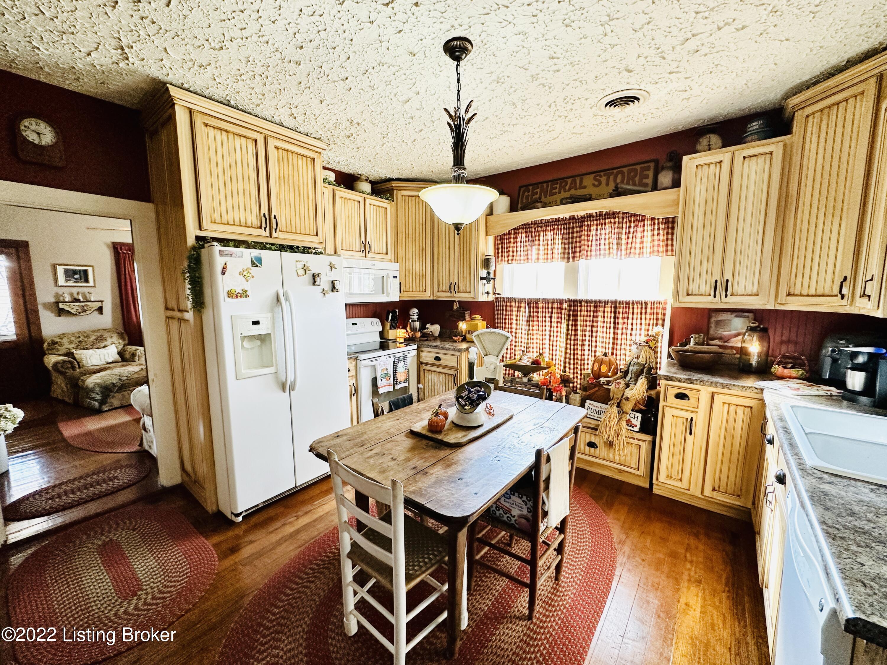 3669 Olaton Road Olaton, KY 42361 - Photo 27 of 76 26
