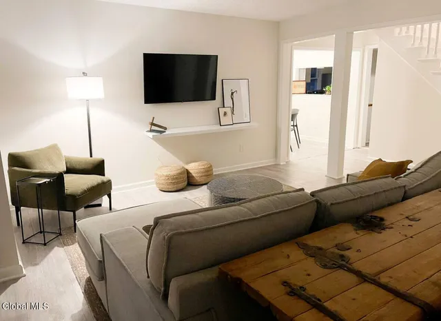 $2,995 | 35 State Street, Saratoga Springs, NY 12866