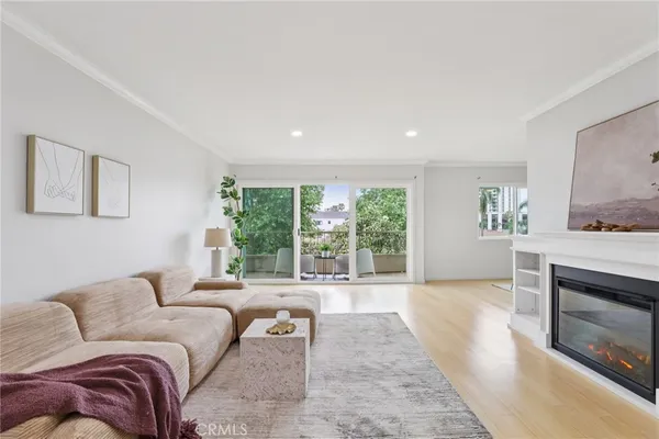 $669,000 | 100 Hermosa Avenue, Unit 3A, Long Beach, CA 90802