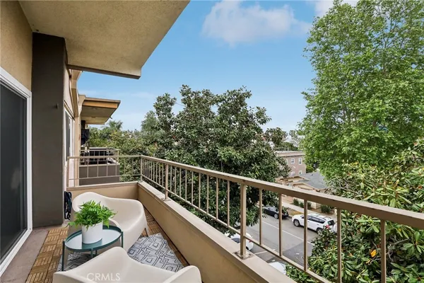 $669,000 | 100 Hermosa Avenue, Unit 3A, Long Beach, CA 90802