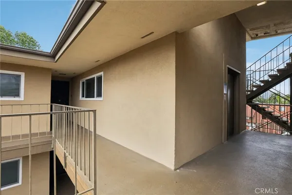 $669,000 | 100 Hermosa Avenue, Unit 3A, Long Beach, CA 90802