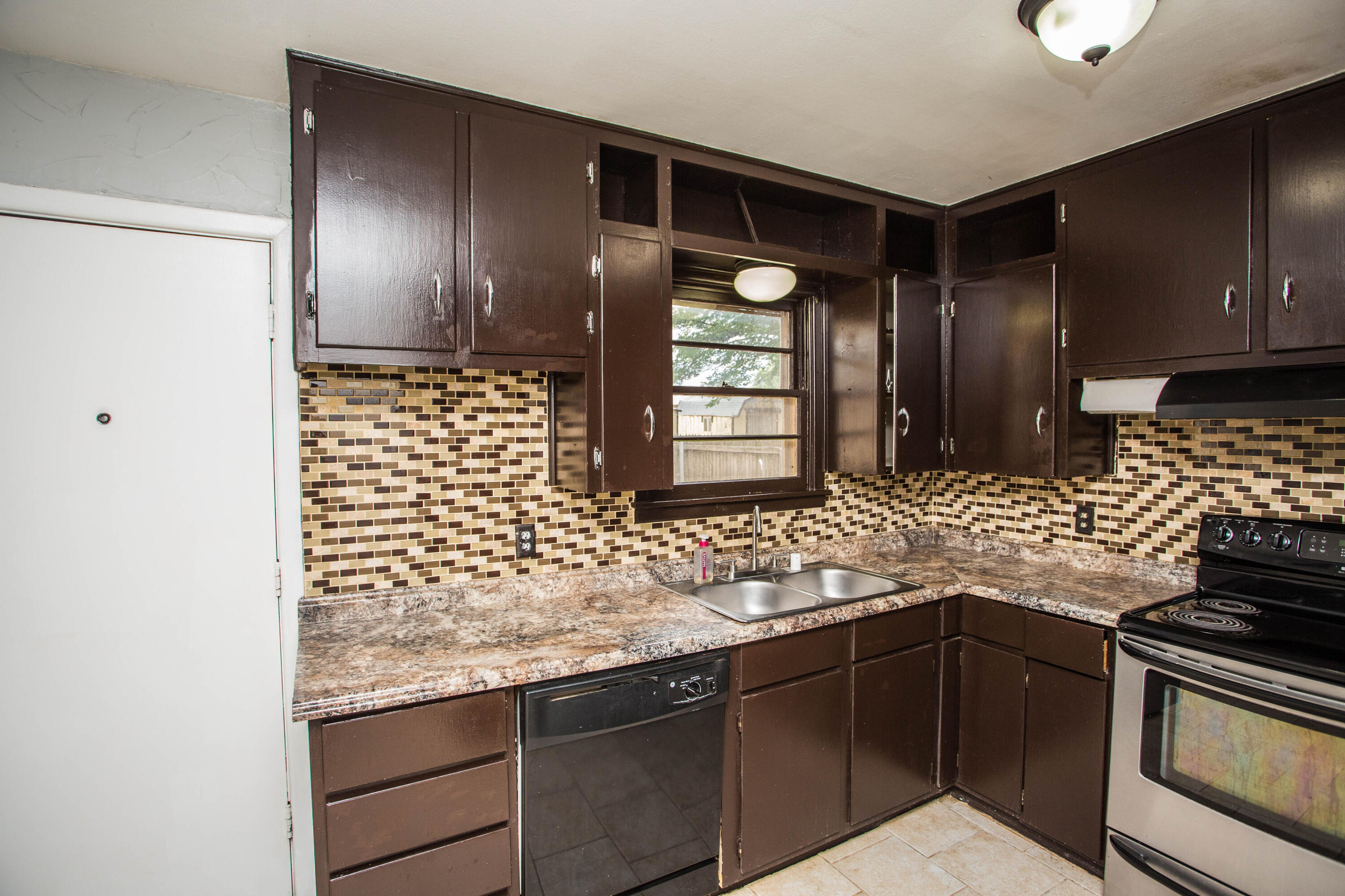 2607 45th Street Lubbock, TX 79413 - Photo 29 of 50 5V2A0212