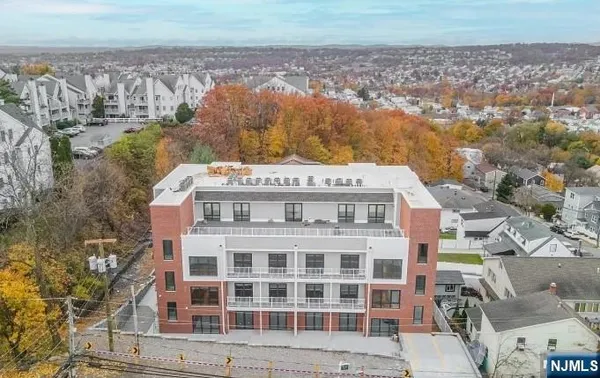 $2,650 | 318 Dixon Avenue, Unit 403, Paterson, NJ 07501