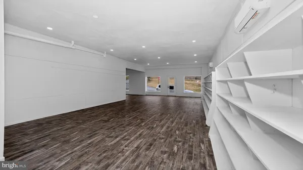 $500,000 | 121 Susanna Street, Dalmatia, PA 17017