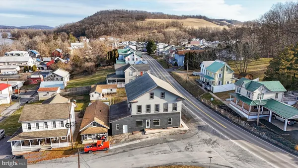 $500,000 | 121 Susanna Street, Dalmatia, PA 17017