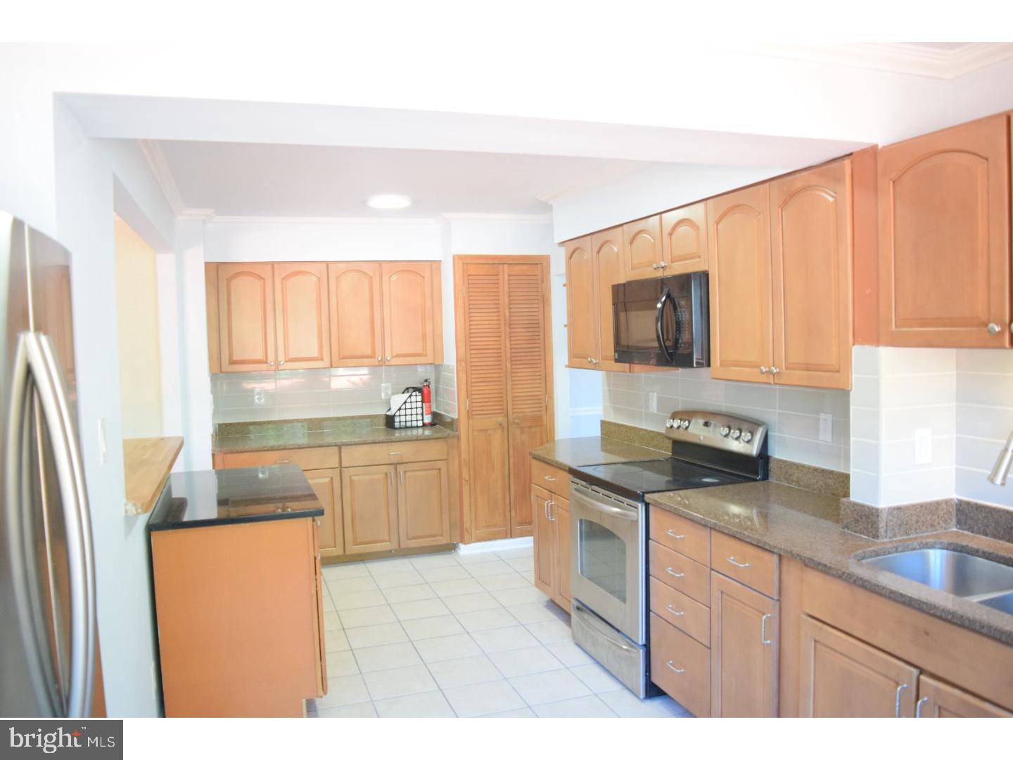153 Canterbury Road Mount Laurel, NJ 08054 - Photo 7 of 25