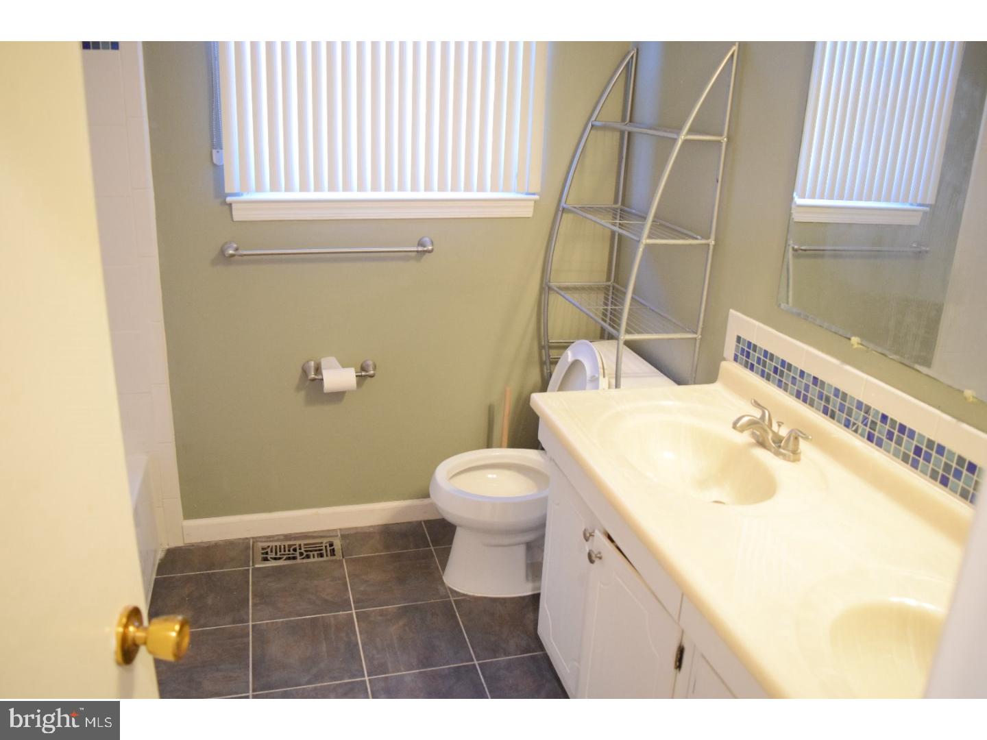 153 Canterbury Road Mount Laurel, NJ 08054 - Photo 10 of 25