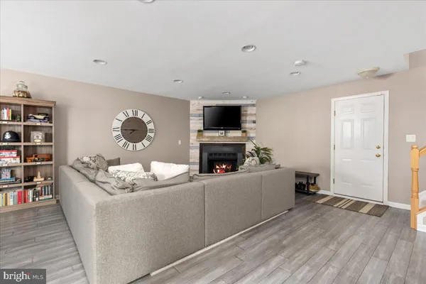 $734,900 | 20839 Miranda Falls Square, Sterling, VA 20165