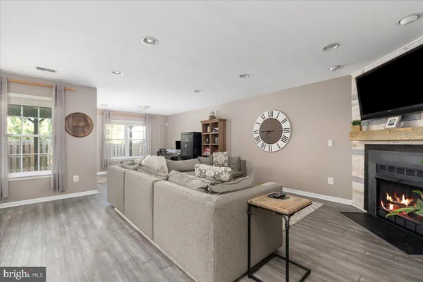 $734,900 | 20839 Miranda Falls Square, Sterling, VA 20165