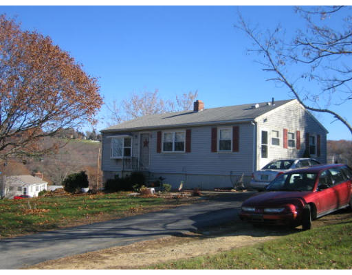 30 Bay Path Road Spencer, MA 01562 - Photo 3 of 19 Gallery Image 3