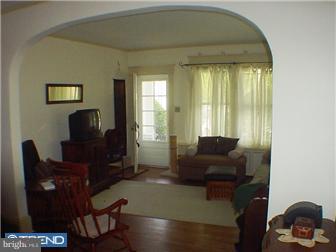 2696 Quakerbridge Road Mercerville, NJ 08619 - Photo 2 of 4