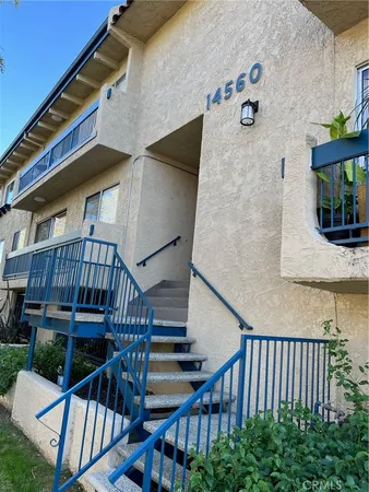 $2,500 | 14560 Clark Street, Unit 102, Sherman Oaks, CA 91411