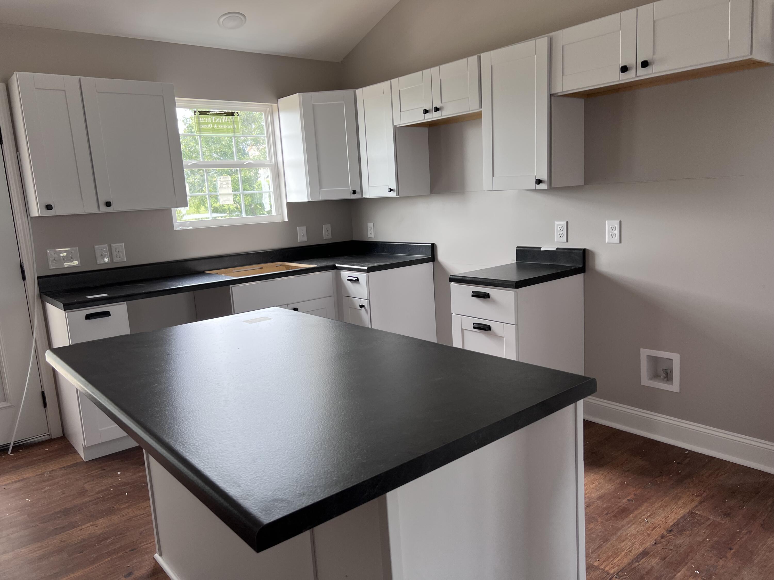 191 Pleasant Ridge Lane Bean Station, TN 37708 - Photo 5 of 12 IMG-9232