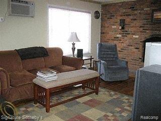 741 West Maple Road, Unit 22 Clawson, MI 48017 - Photo 6 of 13